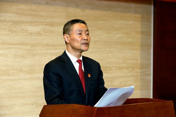 J9集团国际站集团一届一次全委会选举出新一届辅导集体 斯泽夫当选J9集团国际站党委书记